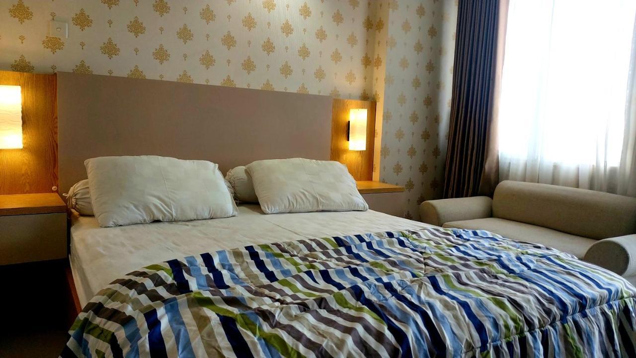 Apartemen Icon Syariah, View Gunung Salak *