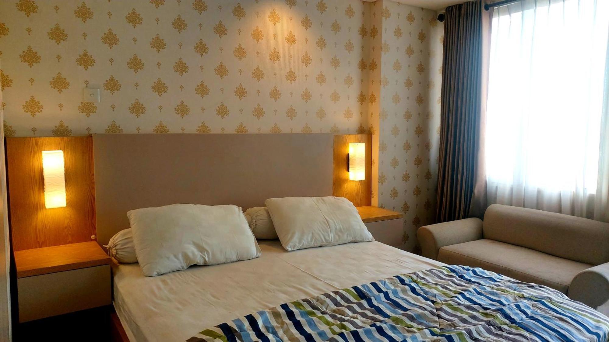 Apartemen Icon Syariah, View Gunung Salak
